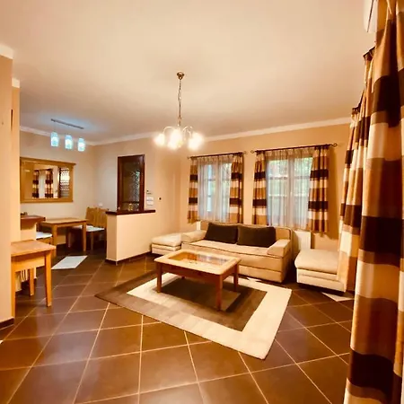 Sommer Panzio Bed & Breakfast 3*