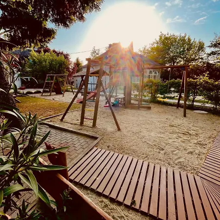 Sommer Panzio Bed & Breakfast 2*