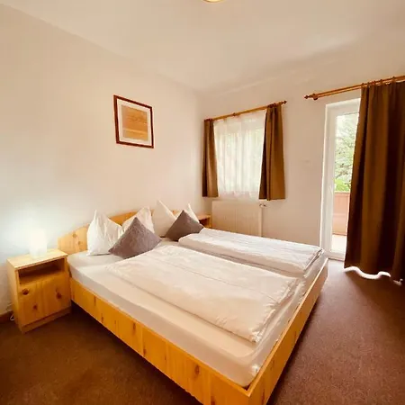 Bed and Breakfast Sommer Panzio Balatonföldvár