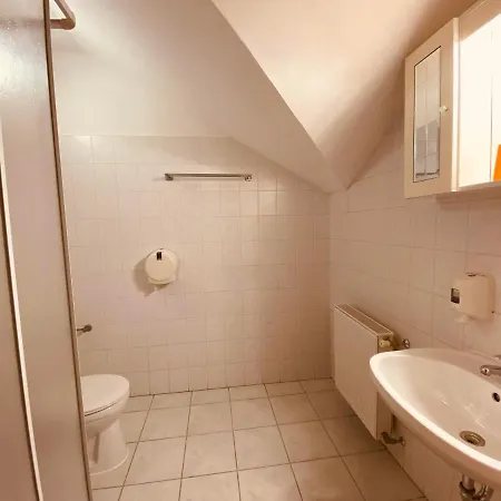 ベッド・アンド・ブレックファスト Sommer Panzio 3*