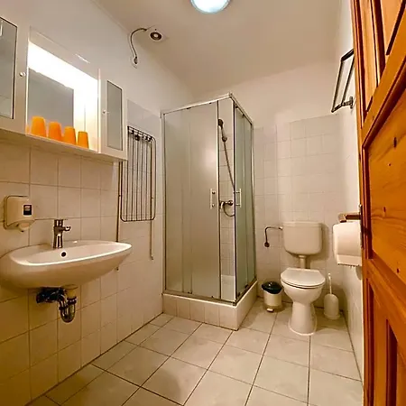 Sommer Panzio 住宿加早餐酒店 Balatonföldvár