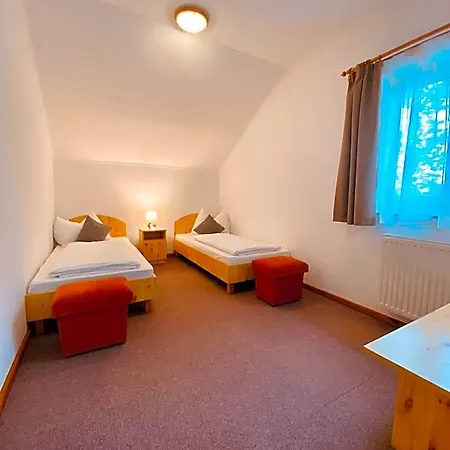 Sommer Panzio 住宿加早餐酒店 Balatonföldvár