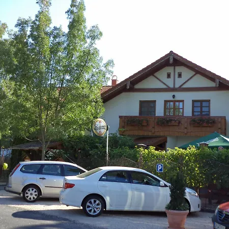 Bed & Breakfast Sommer Panzio