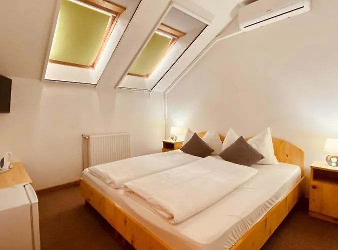 ベッド・アンド・ブレックファスト Sommer Panzio 3*