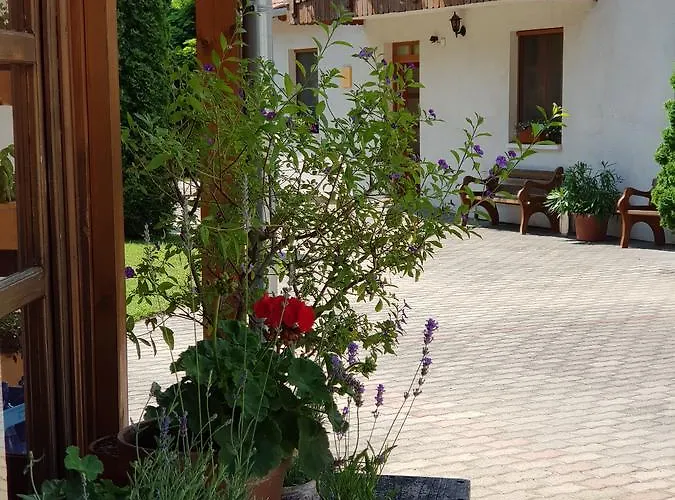 Sommer Panzió Frühstückspension 3*